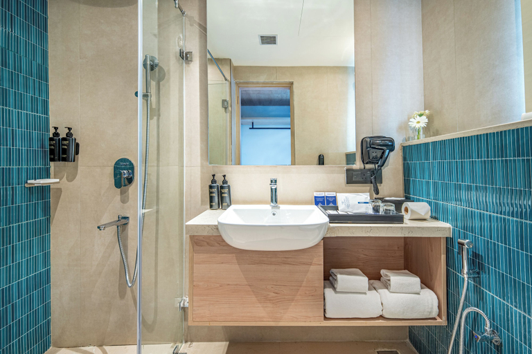 Bathroom 4, Grand Continent Premier Vellore, Vellore