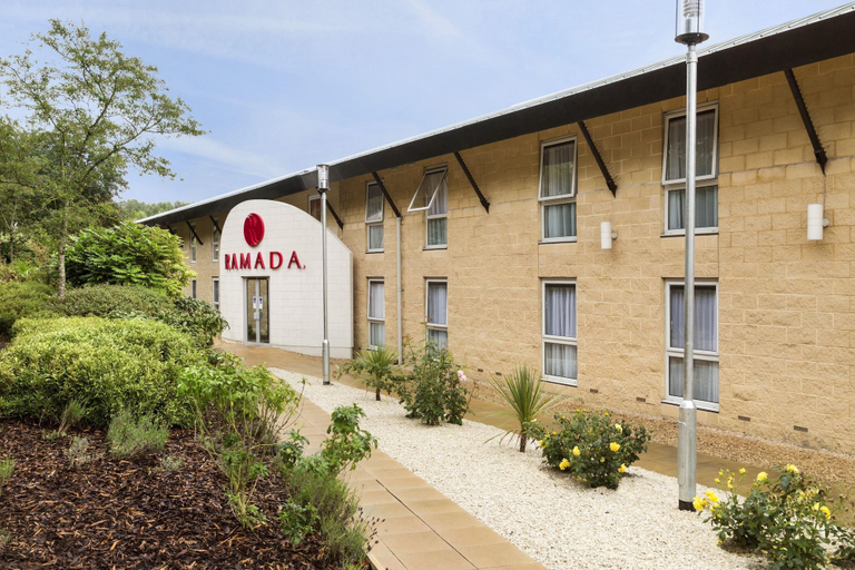 Exterior & Views 2, Ramada by Wyndham Oxford, Oxfordshire