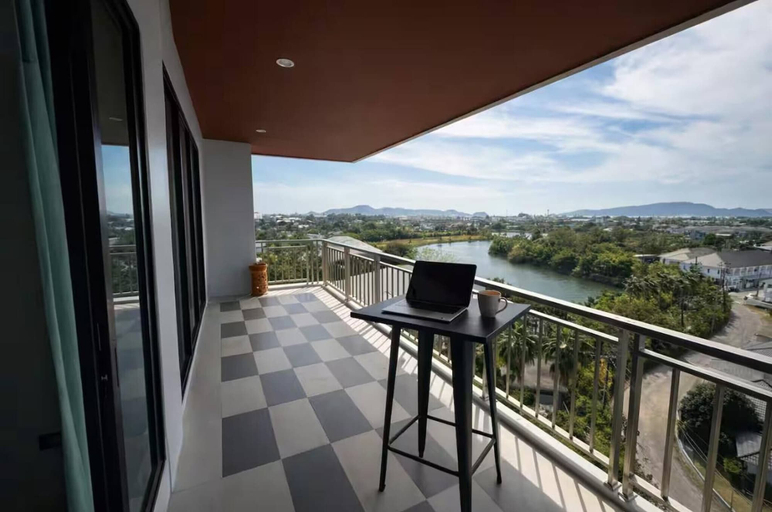 Others 1, Chalong Miracle Lakeview 4021, Phuket Island