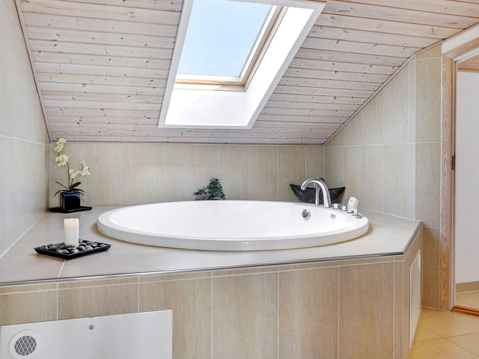 Others 5, 10 Person Holiday Home in Lokken, Jammerbugt