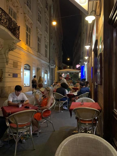 Food & Drinks 3, Apartments Stephansplatz by ALPAMI, Wien