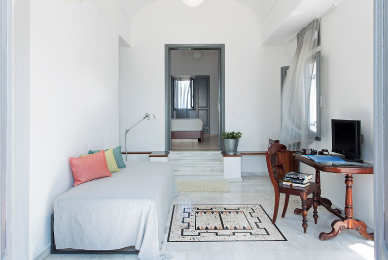 Bedroom 5, Xenones Filotera, South Aegean