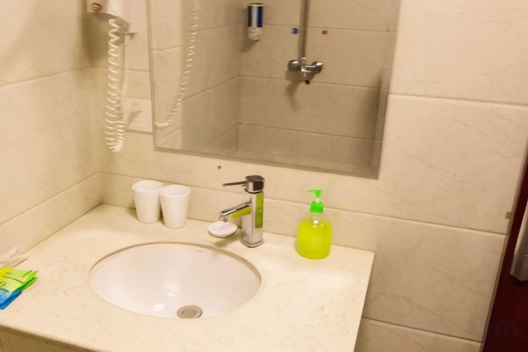 Bathroom, YangZhou FuRun Hotel, Yangzhou