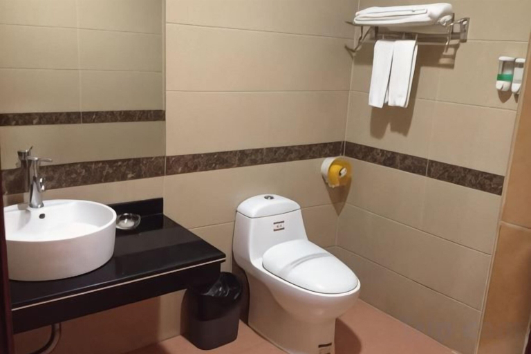 Bathroom, Yin Xi Hotel, Huizhou