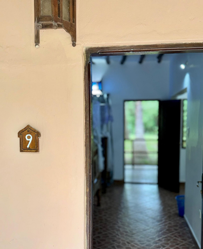 Others 5, MARUHUBI VILLAS, Magharibi