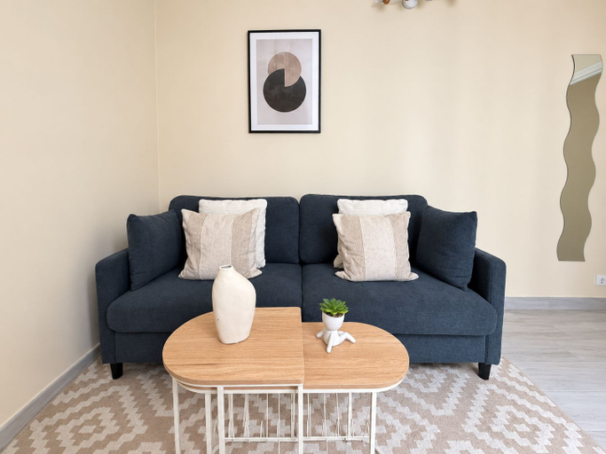 Others 5, Elegant Appartement 2 Pieces au 16e, Paris