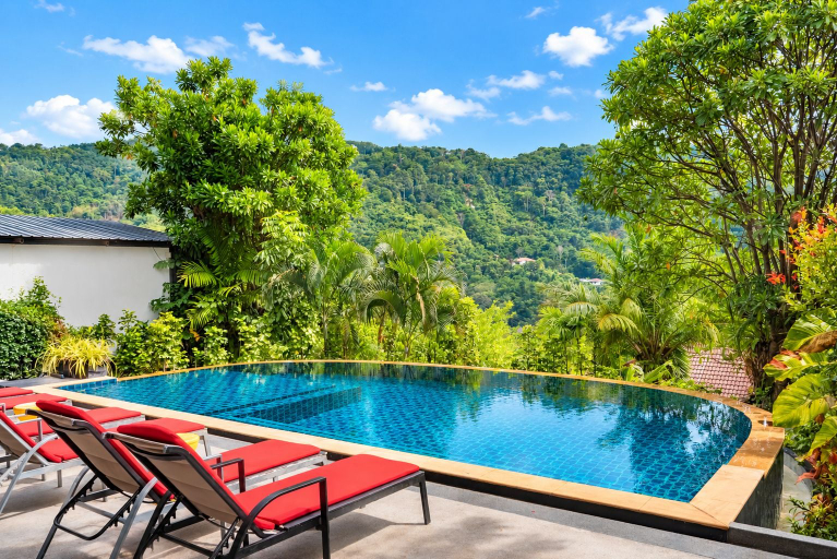 Sport & Beauty 2, Private Pool Villa for Family & Friends, Pulau Phuket