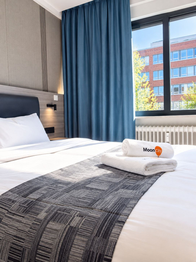 Bedroom 4, Mooncity Hotel & Boardinghouse, Frankfurt am Main