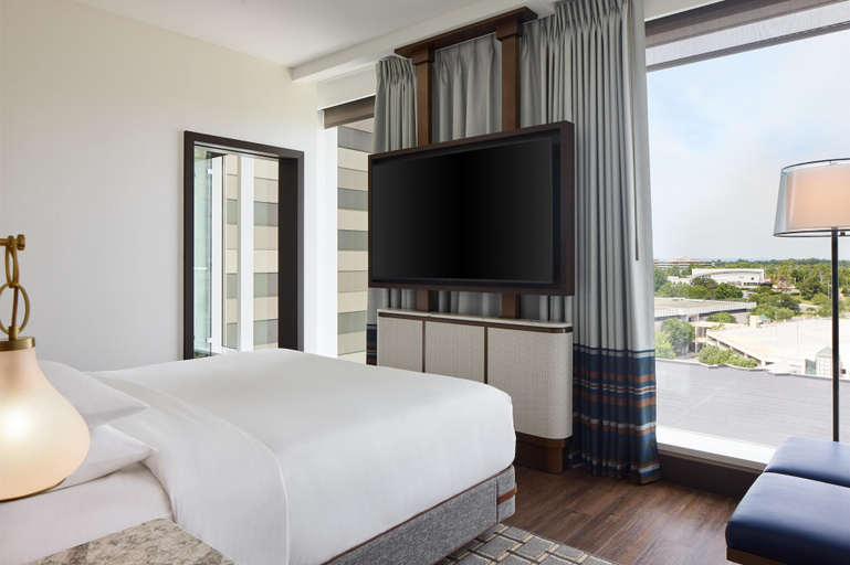 Bedroom 4, Hyatt Regency Tysons Corner Center, Fairfax