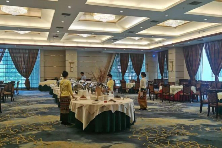 Food & Drinks 4, Mangshi Hotel, Dehong Dai and Jingpo