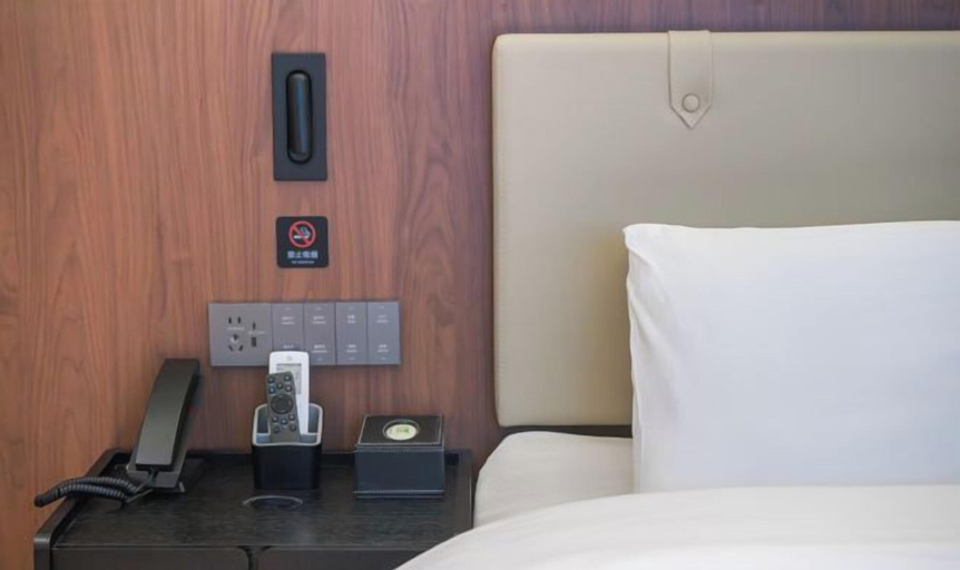 Others 5, ZhenXing hotel, Shenzhen