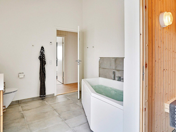 Bathroom 3, 5 Star Holiday Home in Lokken, Jammerbugt