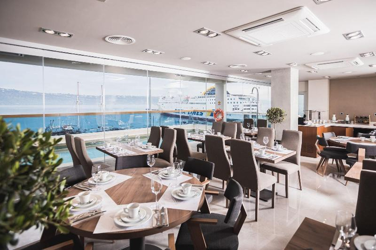 Food & Drinks 5, Oniros Residences, Crete