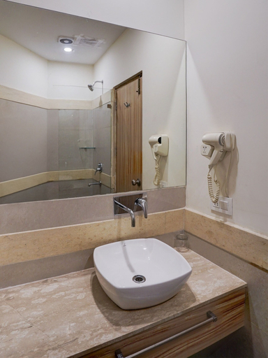 Bathroom 4, Townhouse Oak Rajpur Road Dehradun, Dehradun