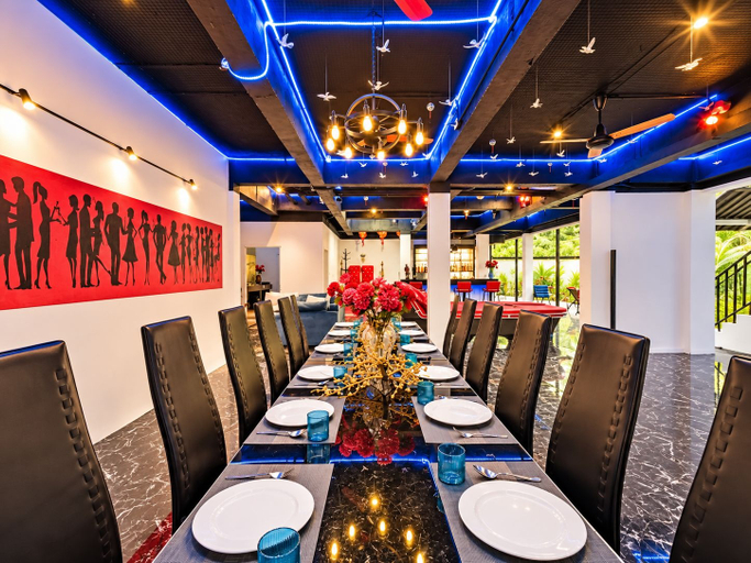 Food & Drinks 5, Private Pool Villa for Family & Friends, Pulau Phuket