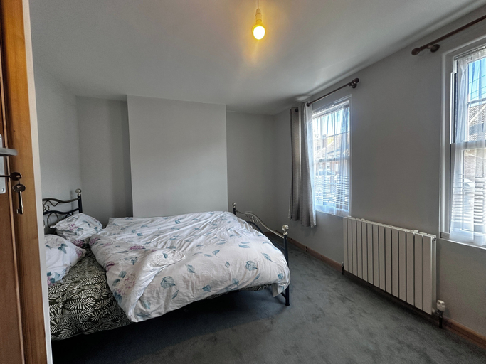 Others 5, 4 Bed House Sleeps 8 -private Garden -dogs Welcome, Kent