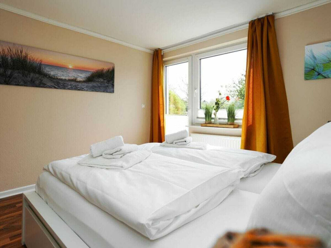 Others 2, Holiday Apartment in Sylt With Swimming Pool, Nordfriesland