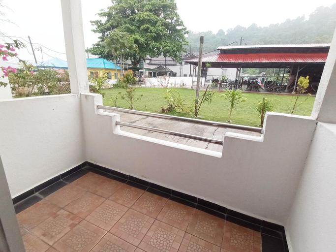 Others 4, Analisa Beach Resort, Manjung