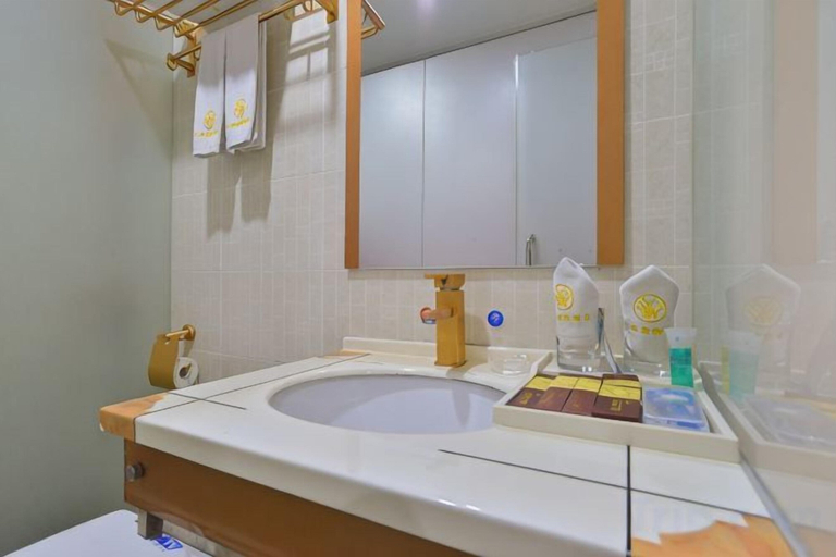 Bathroom 4, Jiuyuan Business Hotel, Zhuhai