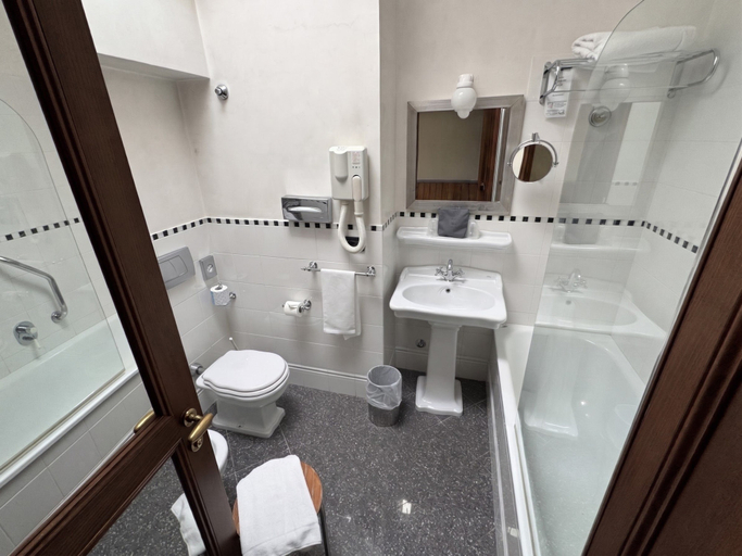 Bathroom 4, Hotel Miramonti, Vicenza