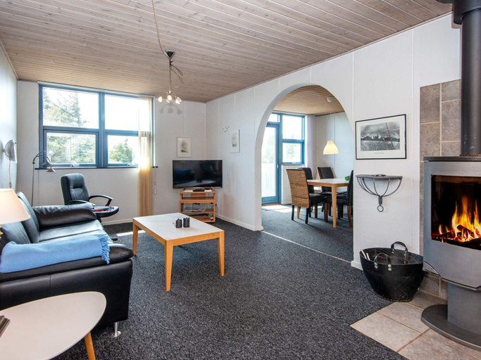 Others, 6 Person Holiday Home in Hvide Sande, Ringkøbing-Skjern