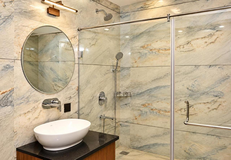 Bathroom 4, Hotel President Park, Gurdaspur
