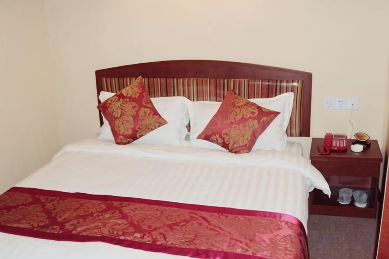 Bedroom 3, Gao Feng Hotel, Shanghai