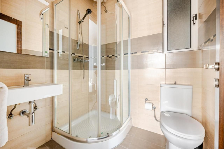 Others 5, JOSEPH COURT F3