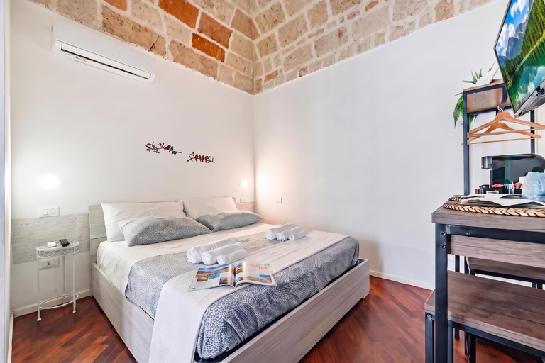 Bedroom 2, Tresor Rooms, Bari