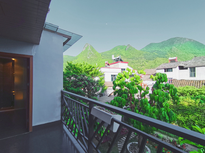 Others 3, Shexia Inn, Qianxinan Buyei and Miao