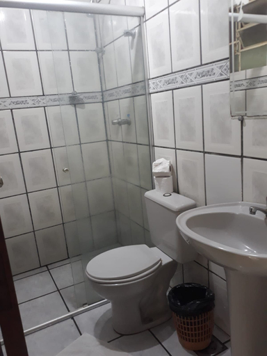 Bathroom 3, Pousada Santana, Sabará