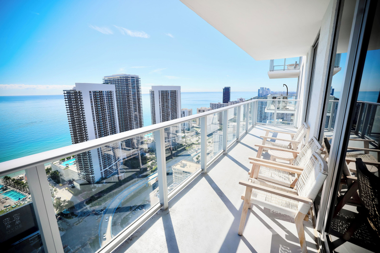 Others 2, Hyde Beach House by Zen Vacation Rentals, Broward
