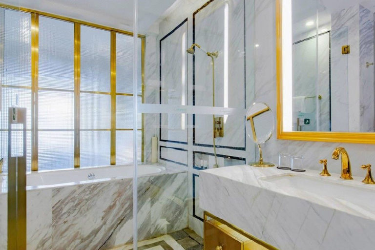 Bathroom, The Longemont Chengdu, Chengdu
