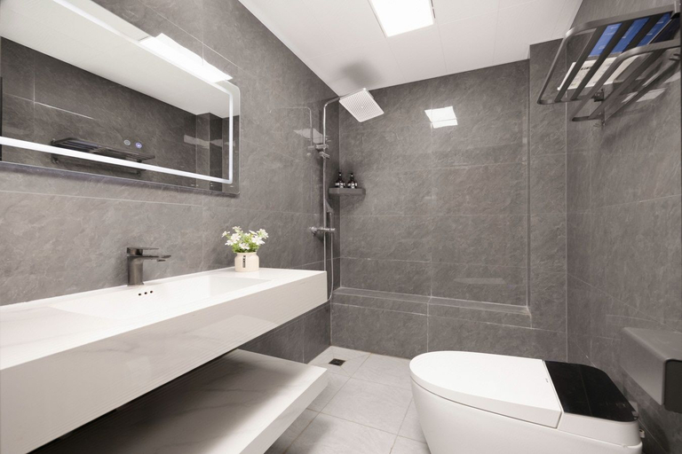 Bathroom, Chengdu Airport Hotel, Chengdu