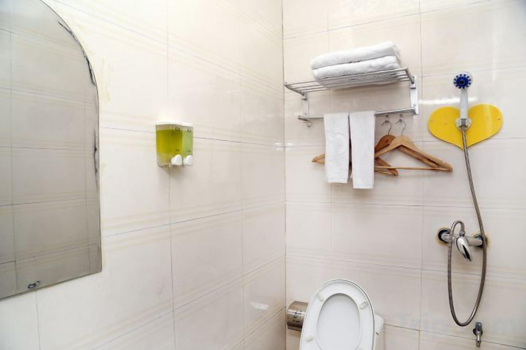Bathroom 4, Jixing Express Hotel, Shenzhen