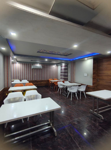 Others 2, Hotel Rajputana, Kota