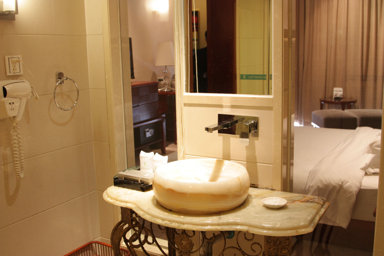Bathroom, Shenzhen Tai Hao Garden Hotel, Shenzhen