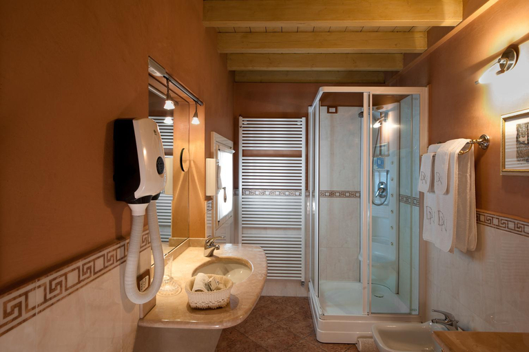 Bathroom 3, Domus Nova Palace - Italian Homing, Verona