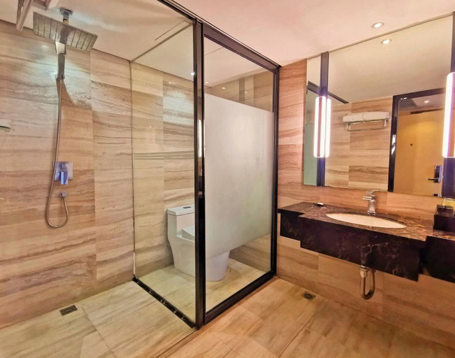 Bathroom, Zhuhai Xiangjiang Vic Hotel, Zhuhai