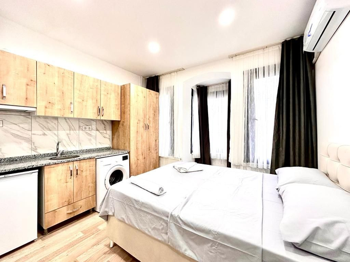 Others 1, Alaca Apartment, Fatih