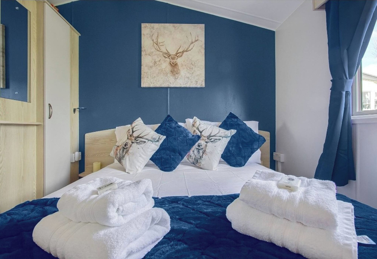Others 1, Holiday Home in Hastings, Combe Haven, East Sussex