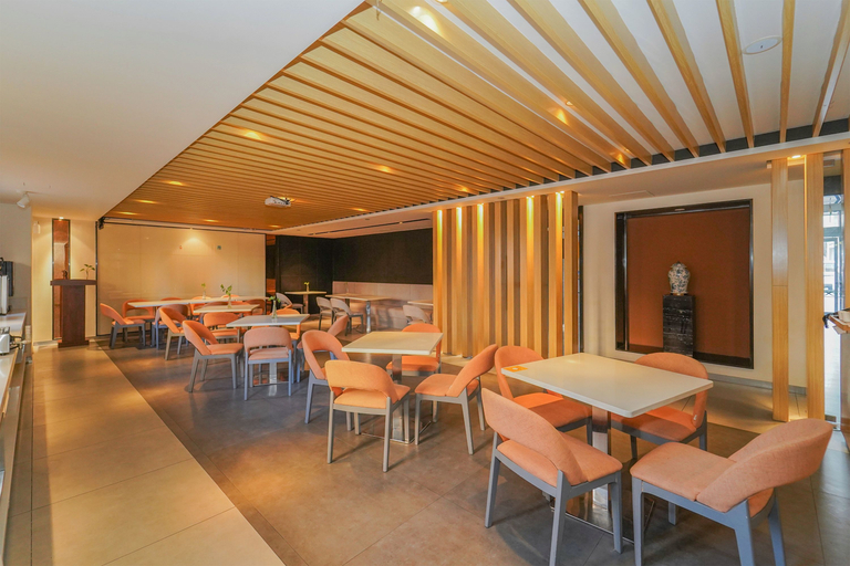 Food & Drinks 4, Jinjiang Inn Shanghai Innovation Industrial Park Caolu Metro Station, Shanghai
