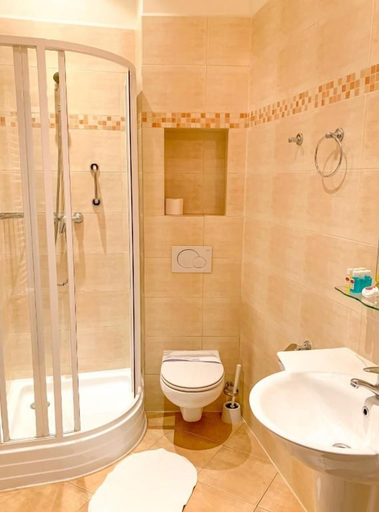 Bathroom 3, Hotel Patria, Tatra