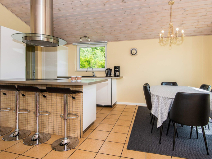 Others 5, 5 Star Holiday Home in Hovborg, Vejen