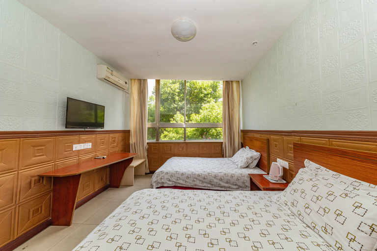 Bedroom, Haiyu Hotel, Shanghai