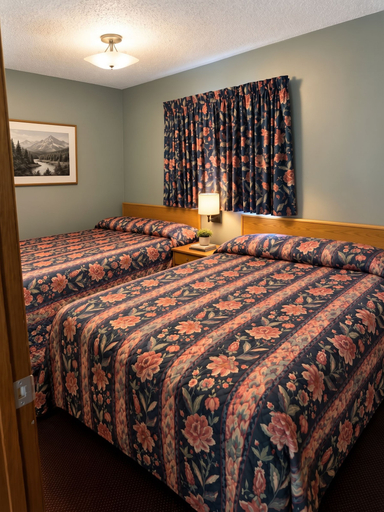 Bedroom 4, East Kootenay Motel, East Kootenay