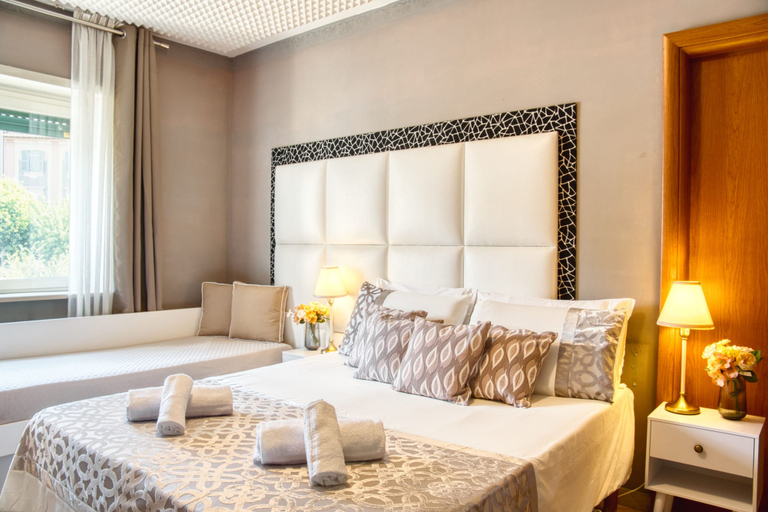 Others 3, Di Martino Residence, Roma