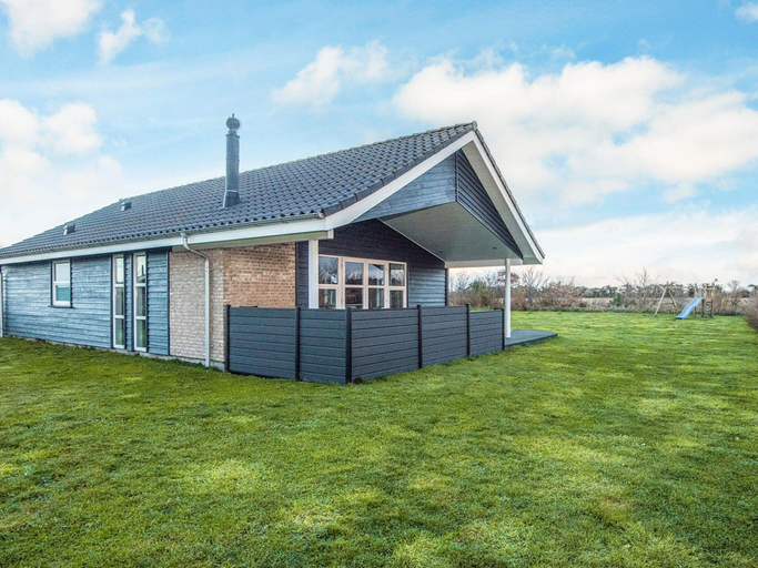 Others 5, 5 Star Holiday Home in Tarm, Ringkøbing-Skjern