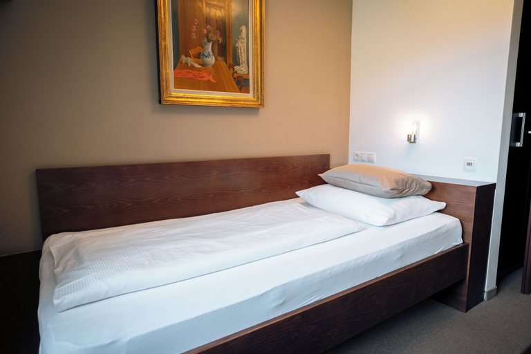 Bedroom 4, Apart-Garni Innerwiesn, Schwaz