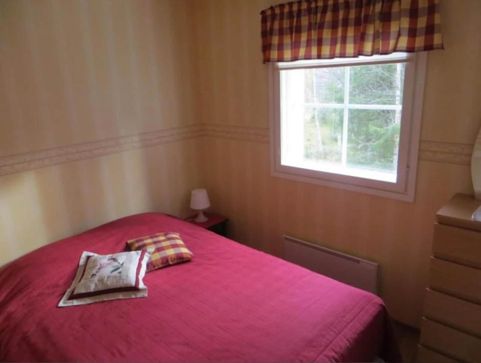 Bedroom, Peuranpolku B - 2BR Chalet with Sauna, Northern Ostrobothnia